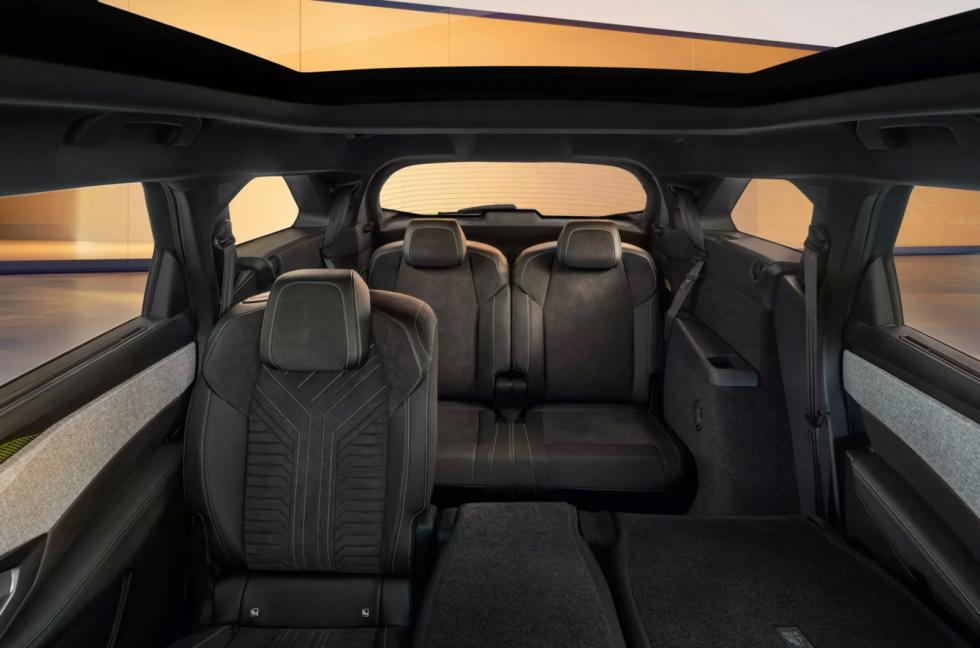 Το νέο Peugeot E-5008 ήρθε ως 7θέσιο με έως 322 ίππους! 